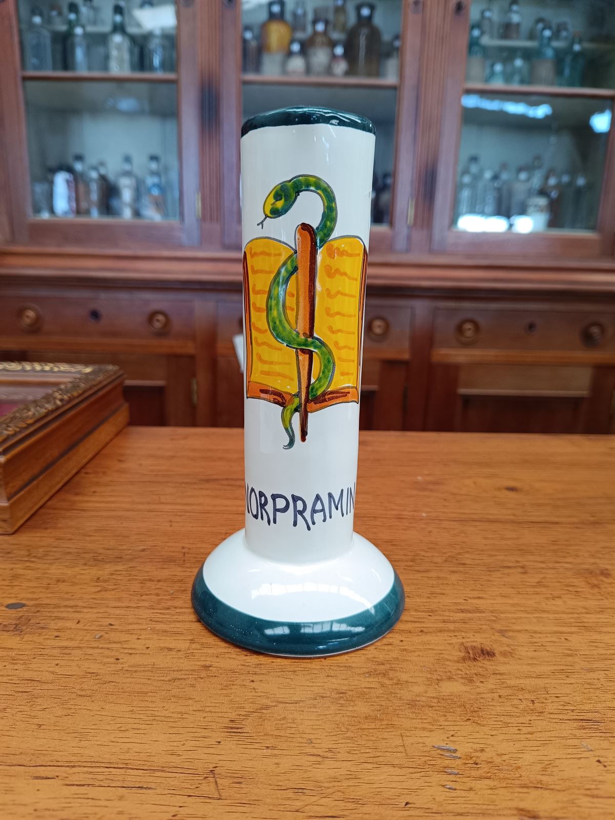 3 jarrones farmacia Norpramin - Imagen 2