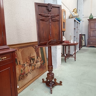Atril en madera de castaño - Imagen 1