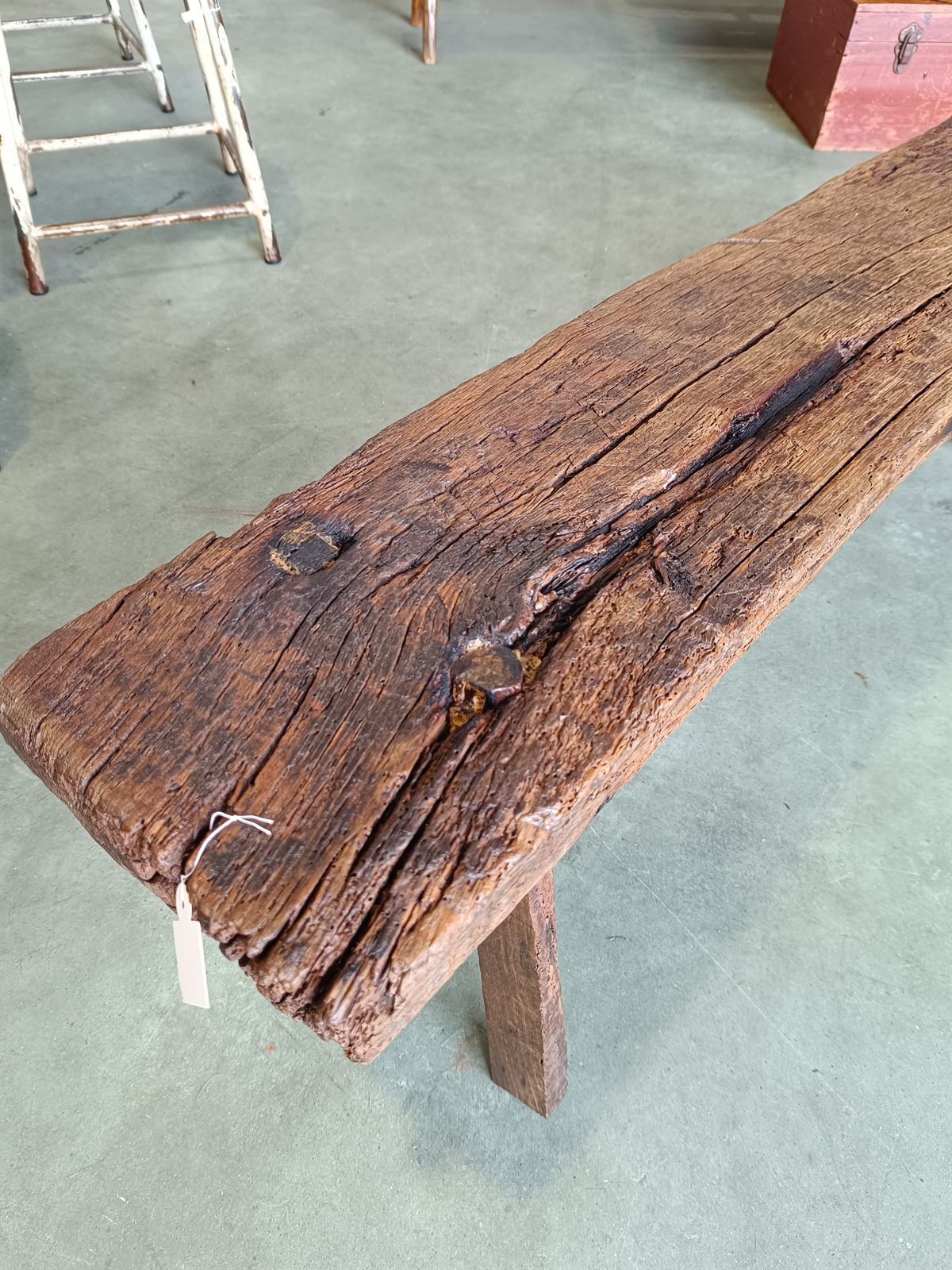 Banco antiguo de madera - Imagen 3