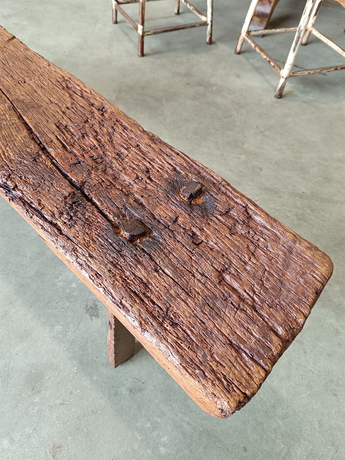 Banco antiguo de madera - Imagen 4