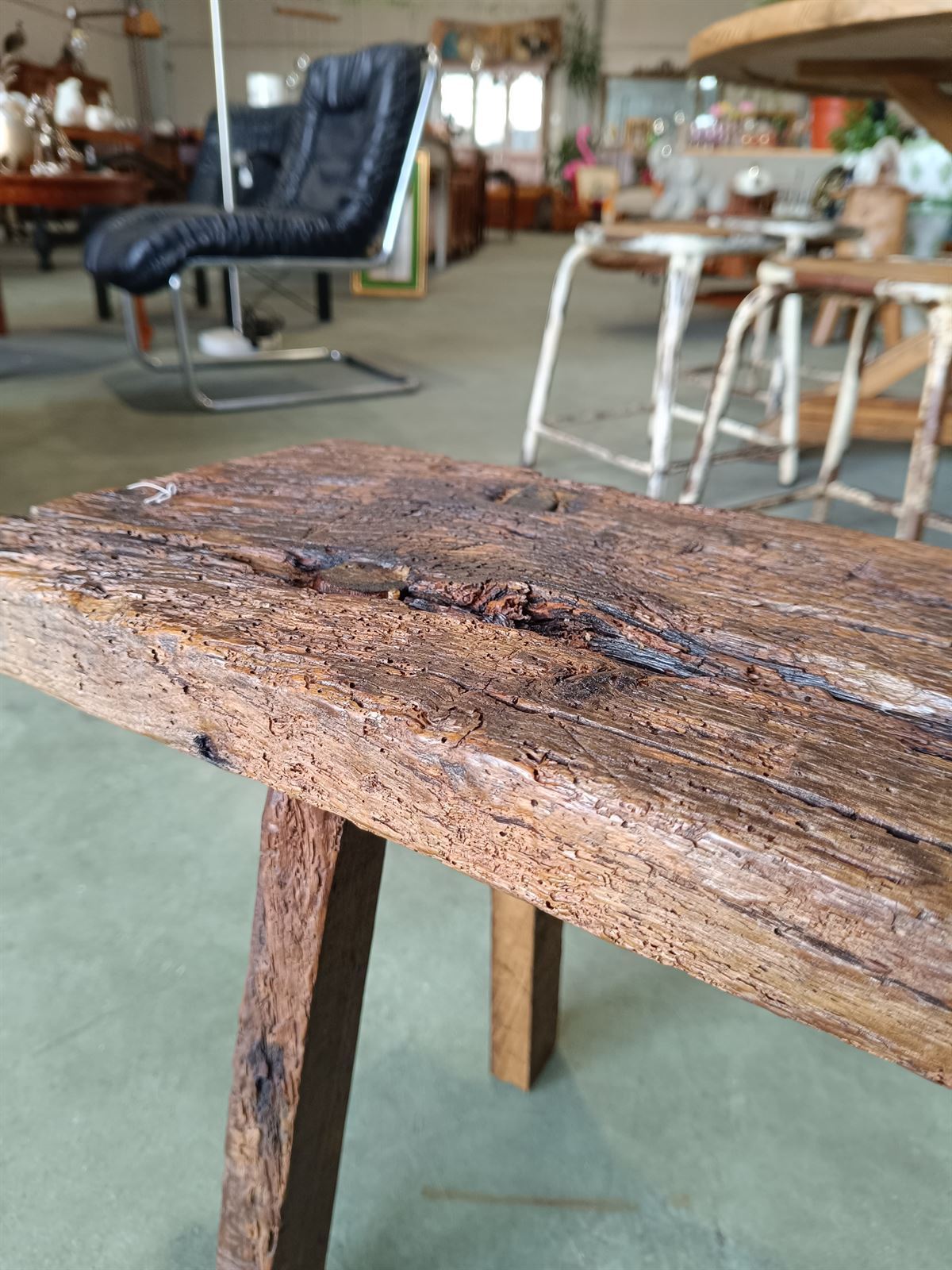 Banco antiguo de madera - Imagen 8