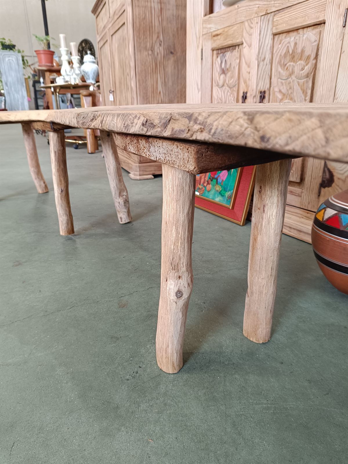 Banco antiguo rústico de madera - Imagen 4