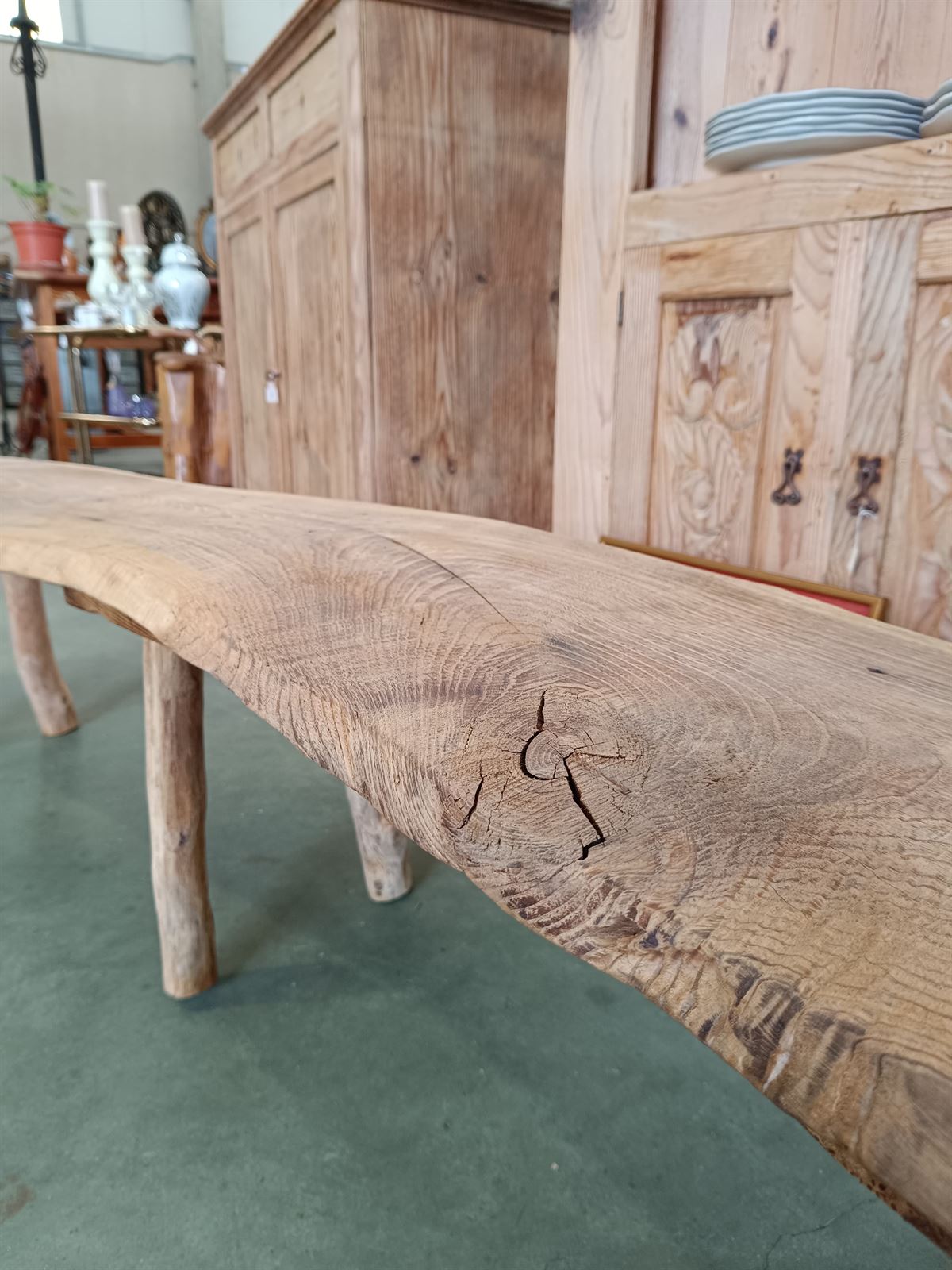 Banco antiguo rústico de madera - Imagen 5