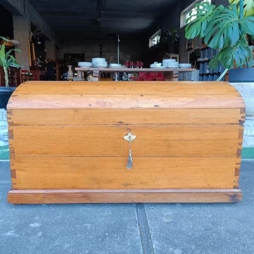 Baúl antiguo  madera maciza - Imagen 2