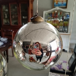 Bolas decorativas S.XX - Imagen 1