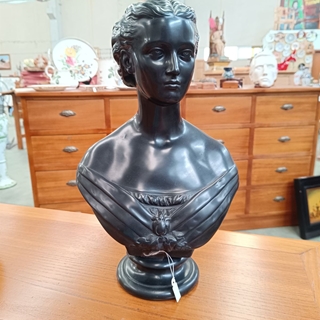 Busto clásico femenino - Imagen 1