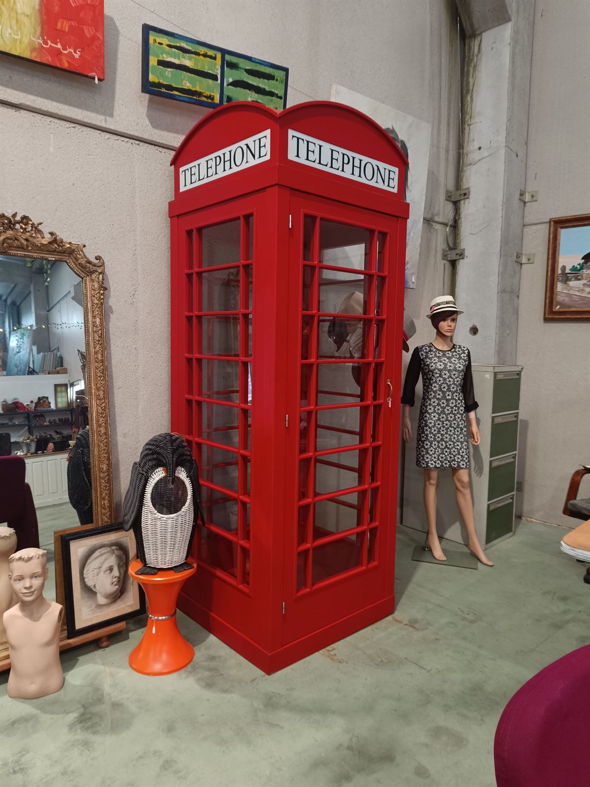 Cabina de teléfono estilo inglés - Imagen 1