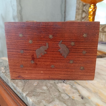 Caja de madera elefantes y estrellas - Imagen 2