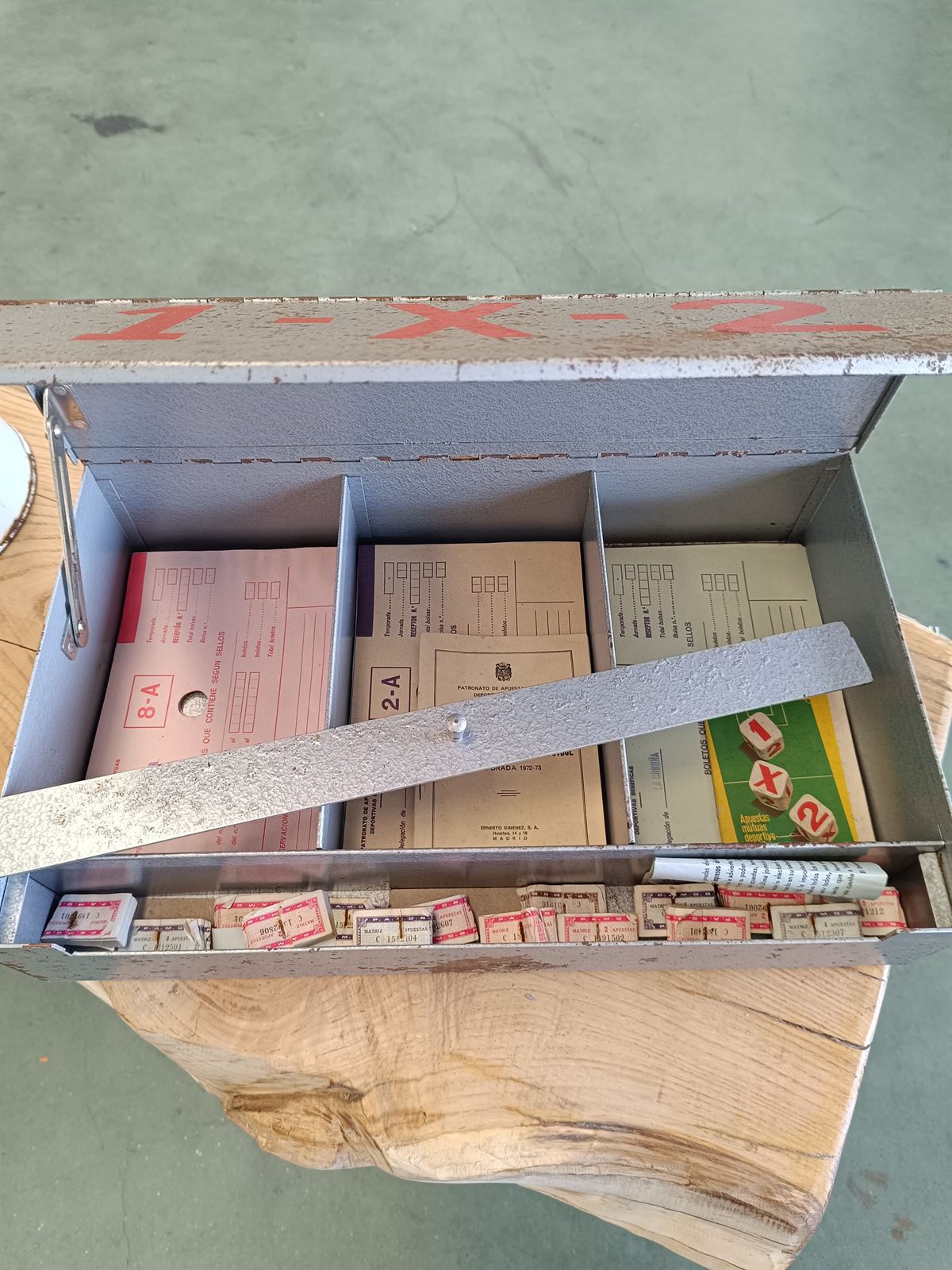 Caja de quinielas antigua - Imagen 3