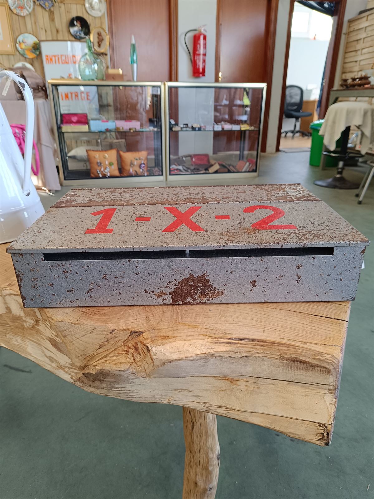 Caja de quinielas antigua - Imagen 7