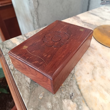 Caja decorativa de madera - Imagen 1