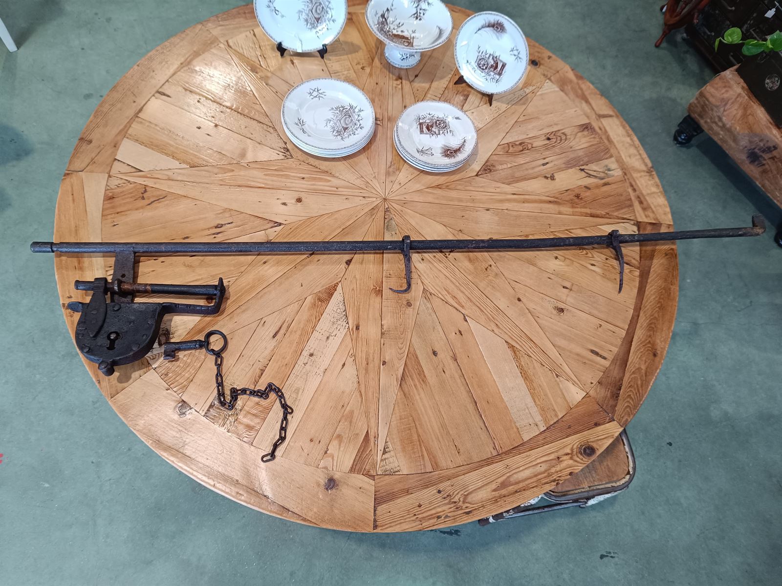 Candado cerrojo S.XVII de hierro forjado - Imagen 1