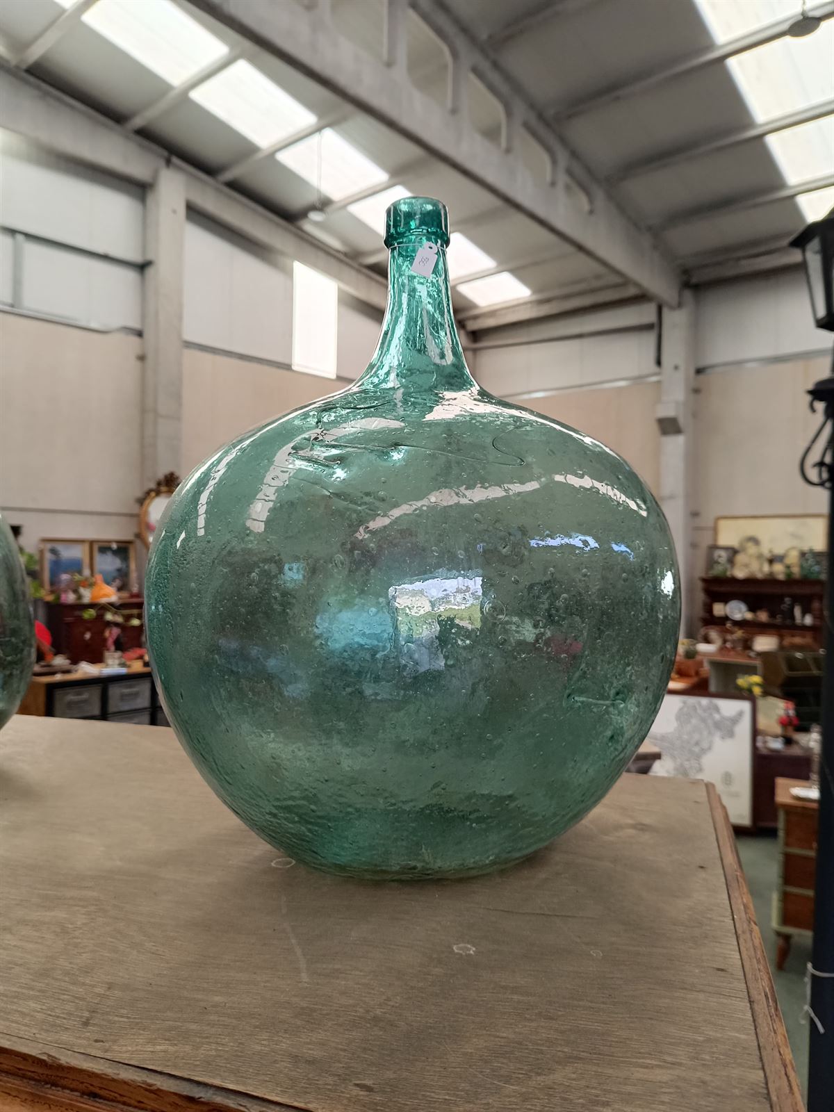 Damajuana de vidrio soplado verde - Imagen 1