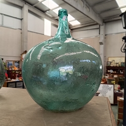 Damajuana de vidrio soplado verde - Imagen 1