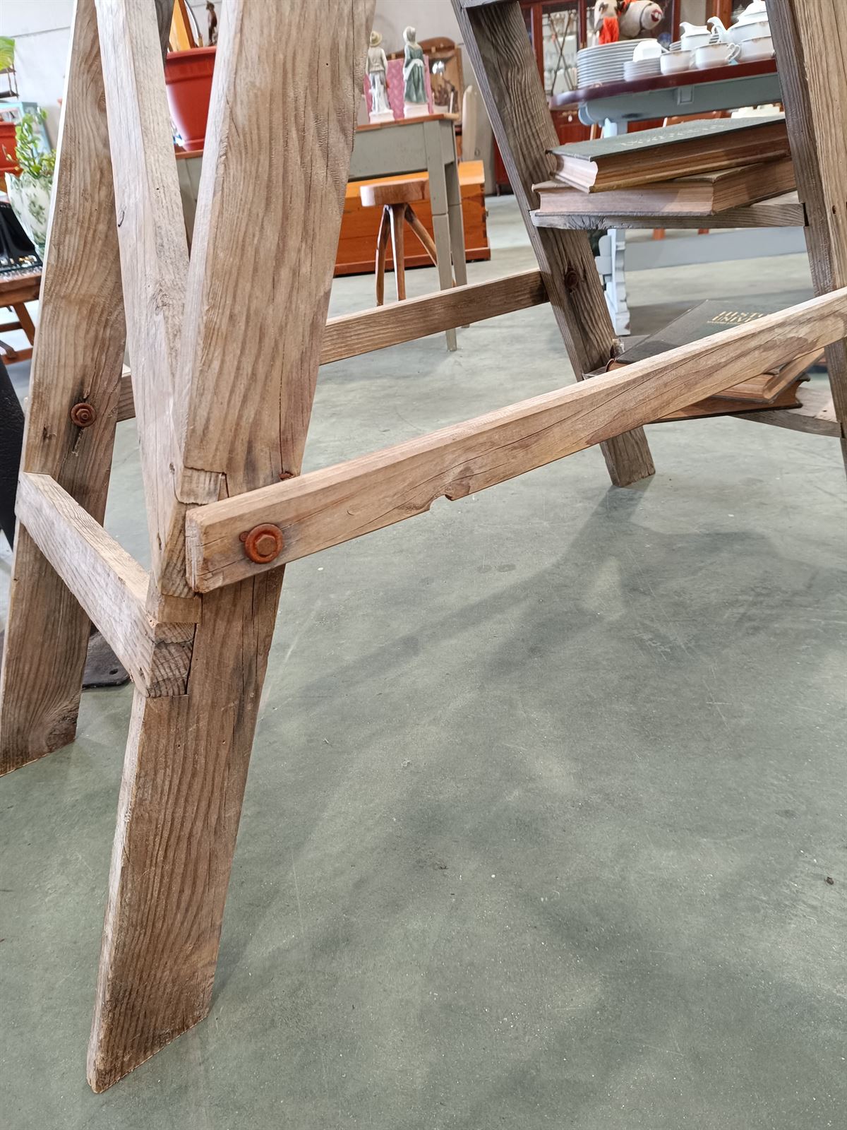 Escalera antigua de madera - Imagen 6