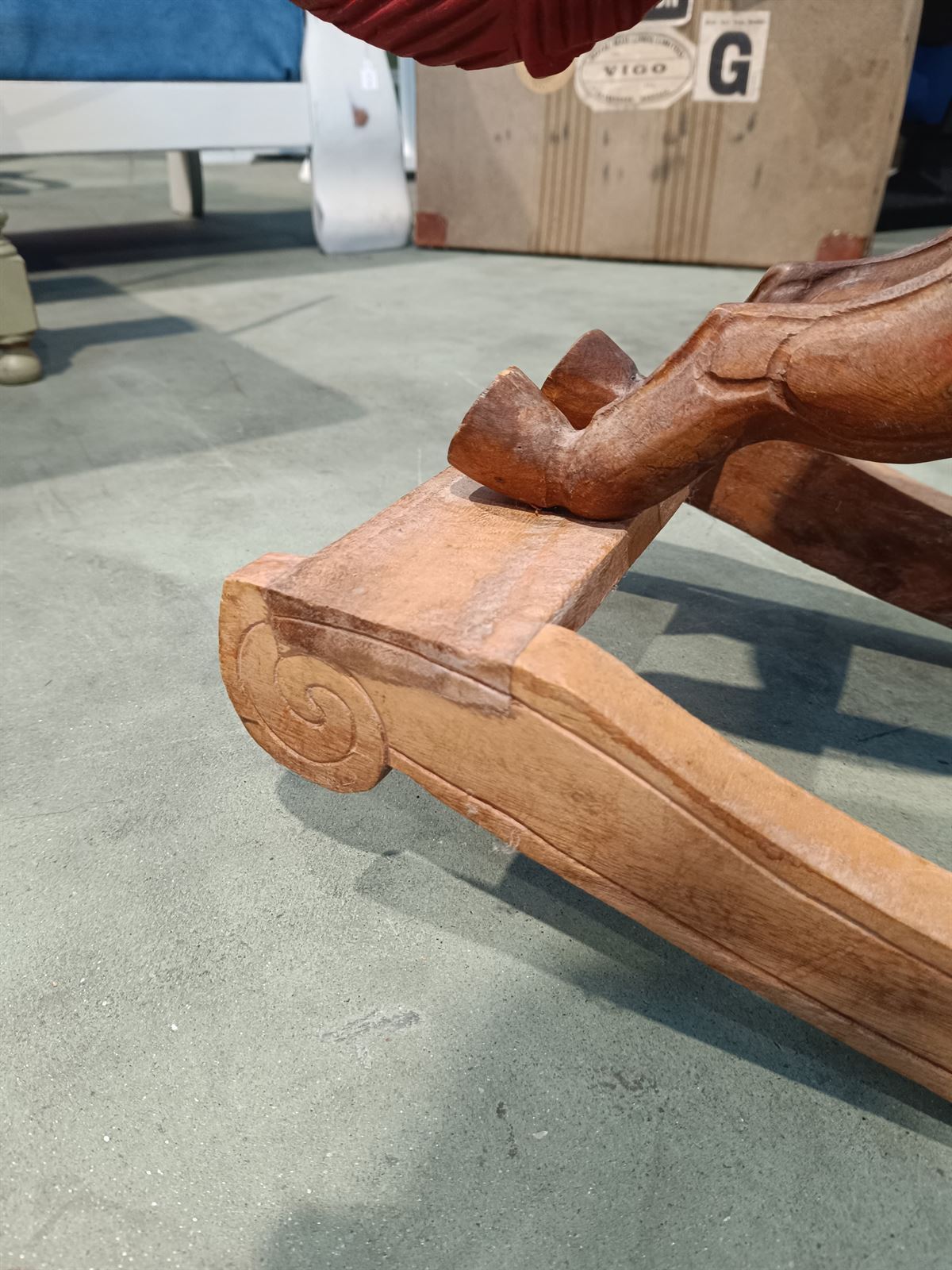 Escultura caballo balancín de madera - Imagen 4