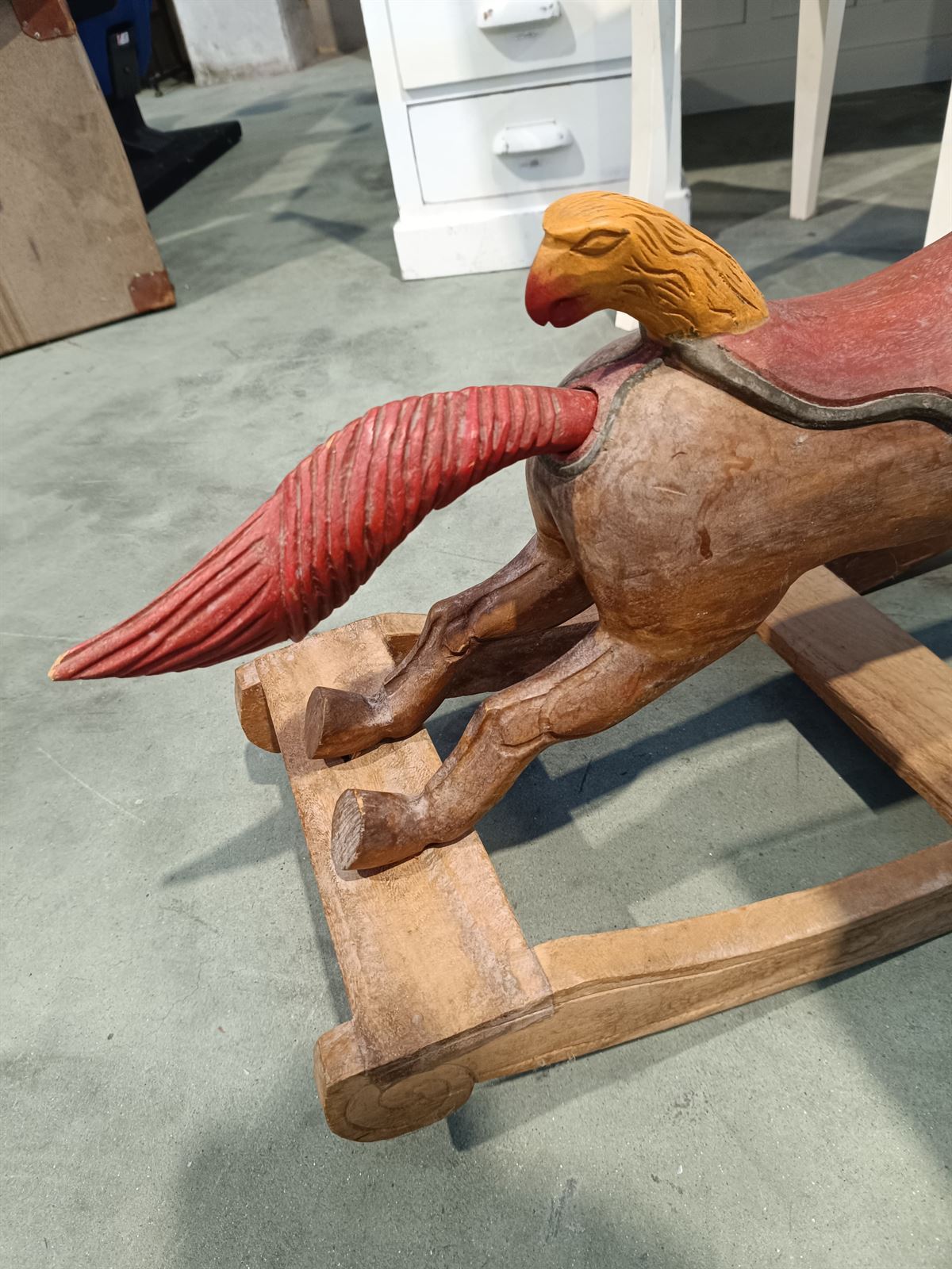 Escultura caballo balancín de madera - Imagen 5