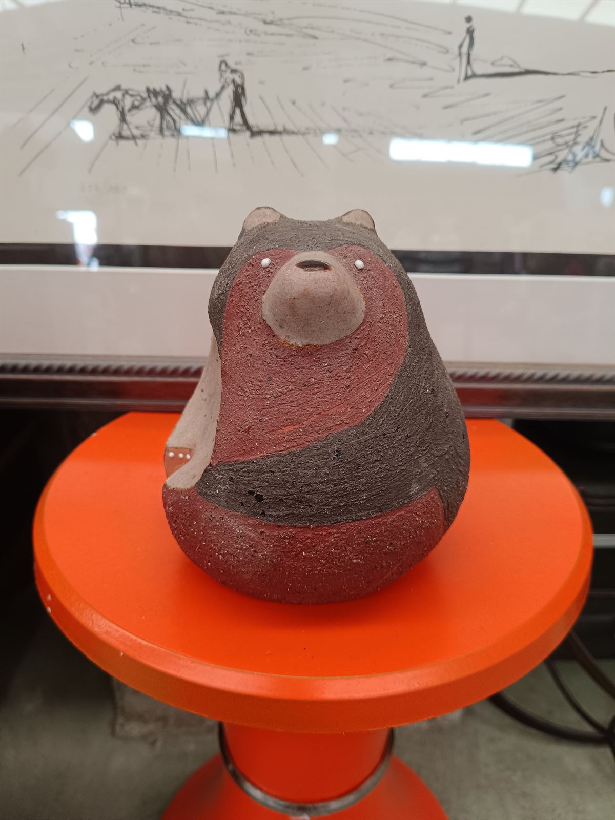 Escultura oso diseño de Thomas Hellstrom - Imagen 3