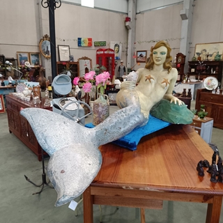 Estatua sirena de fibra de vidrio - Imagen 1