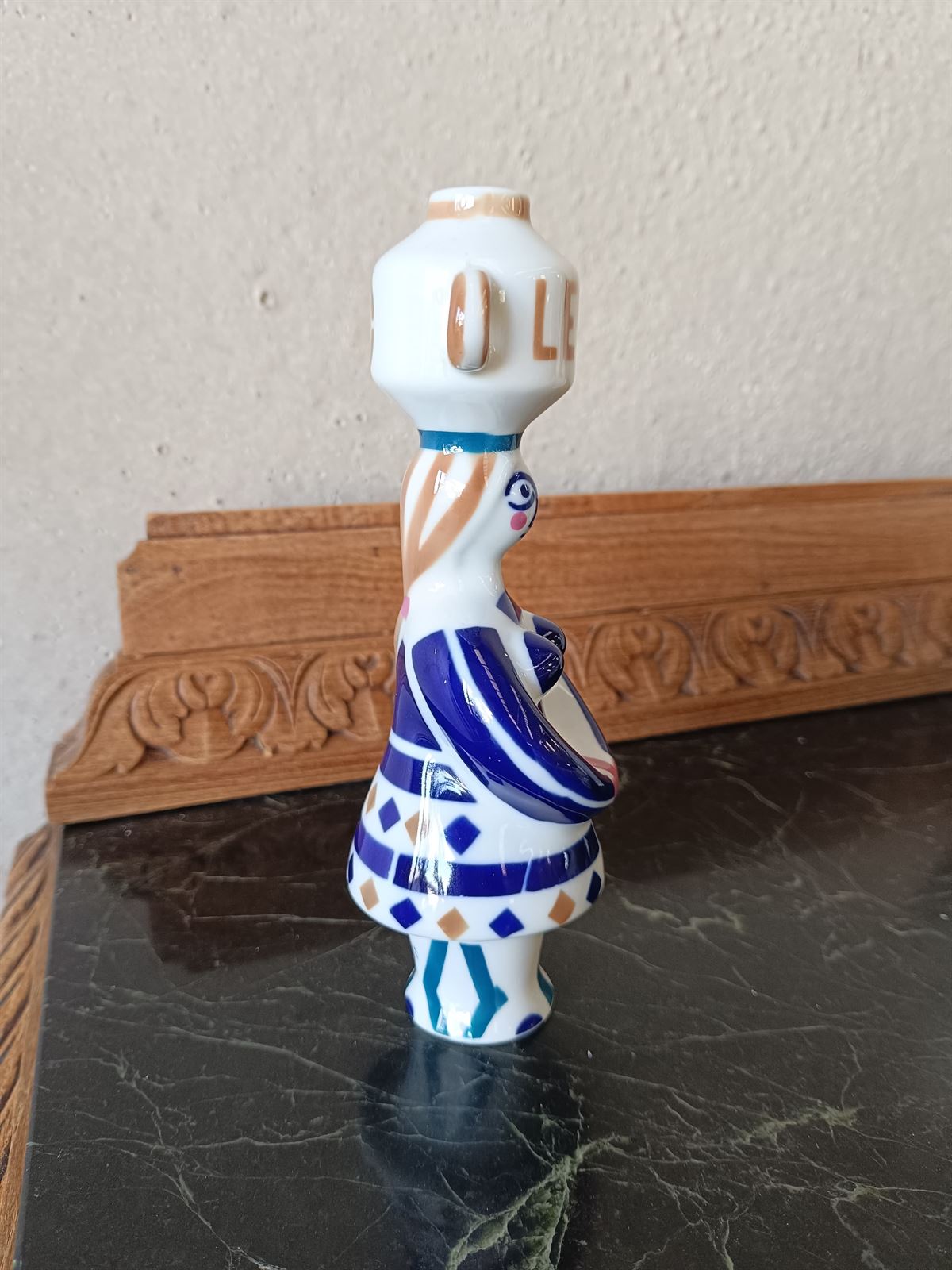 Figura "A Leiteira" porcelana de Sargadelos - Imagen 4