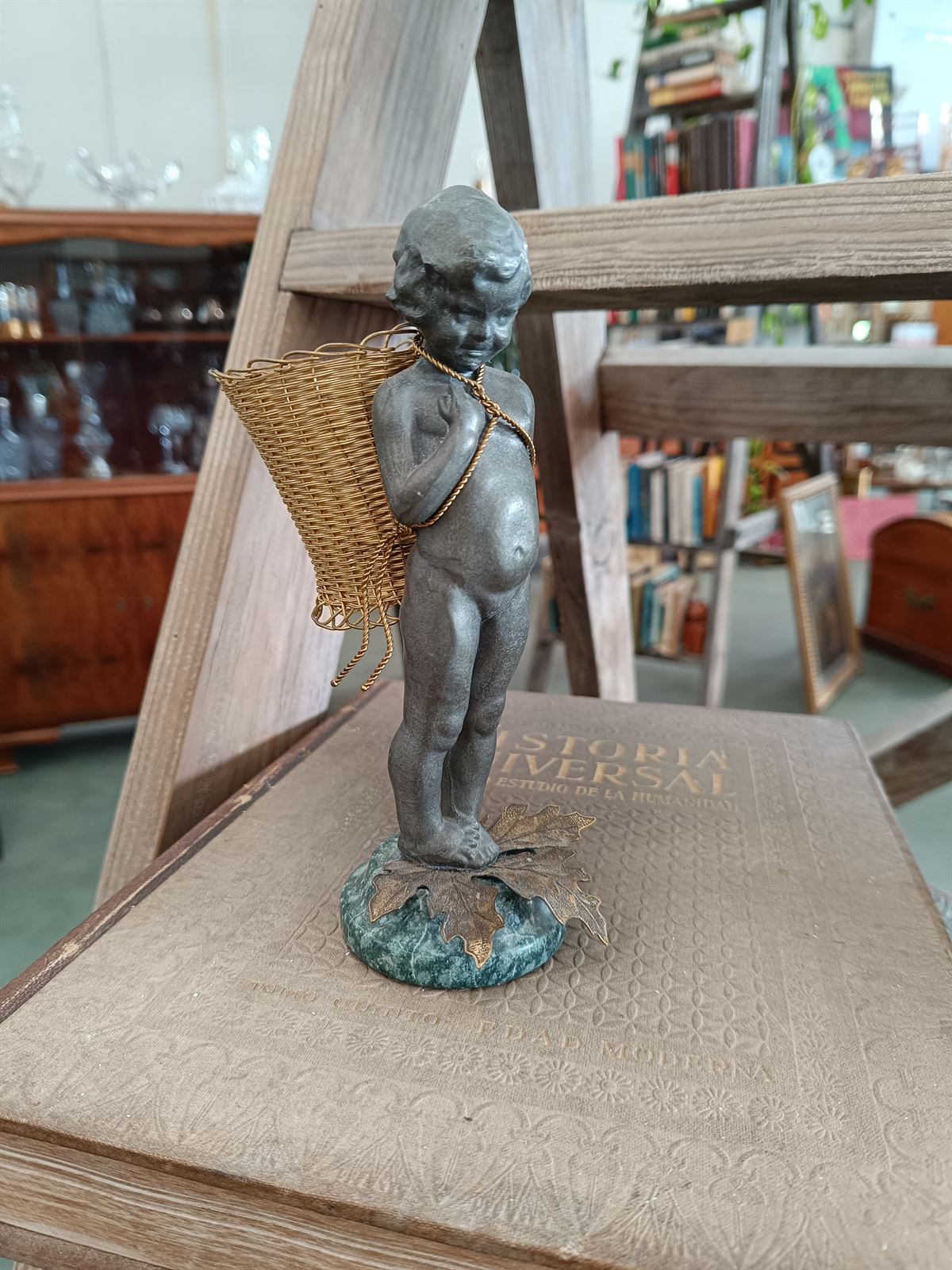 Figura Art Nouveau Petites Choses - Imagen 1