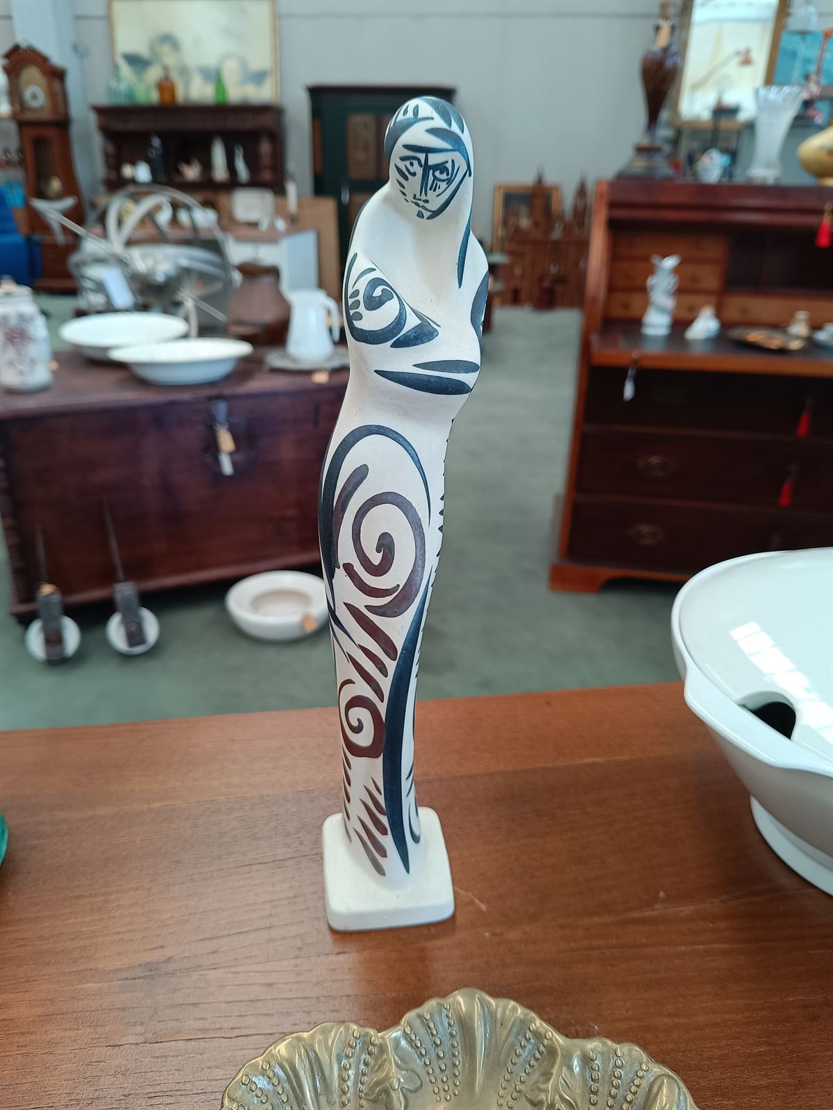 Figura cerámica Regal - Imagen 1