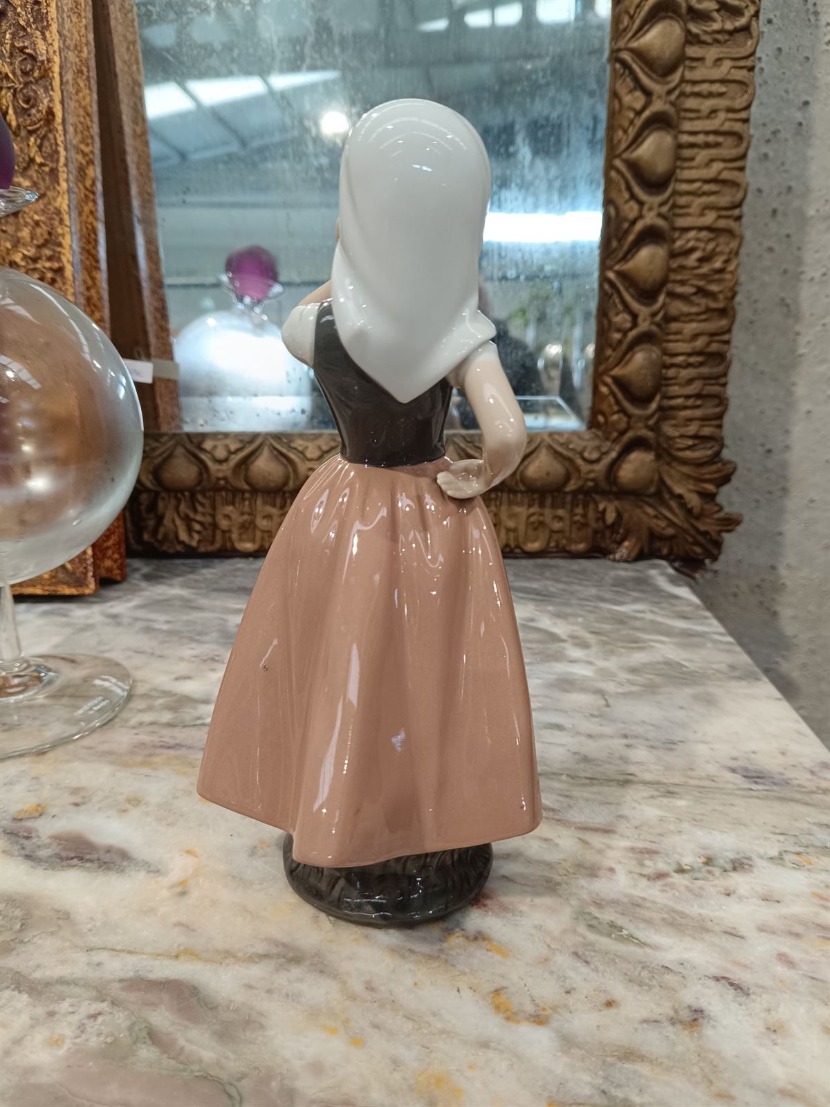 Figura de niña Nao Lladro - Imagen 4