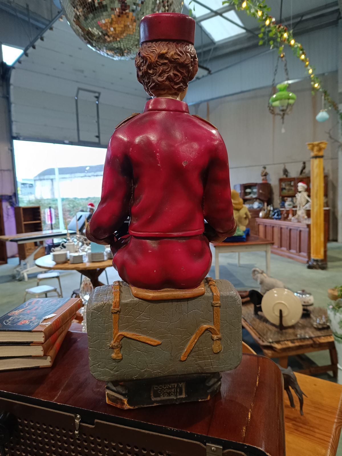 Figura escultura botones Country Corner - Imagen 6