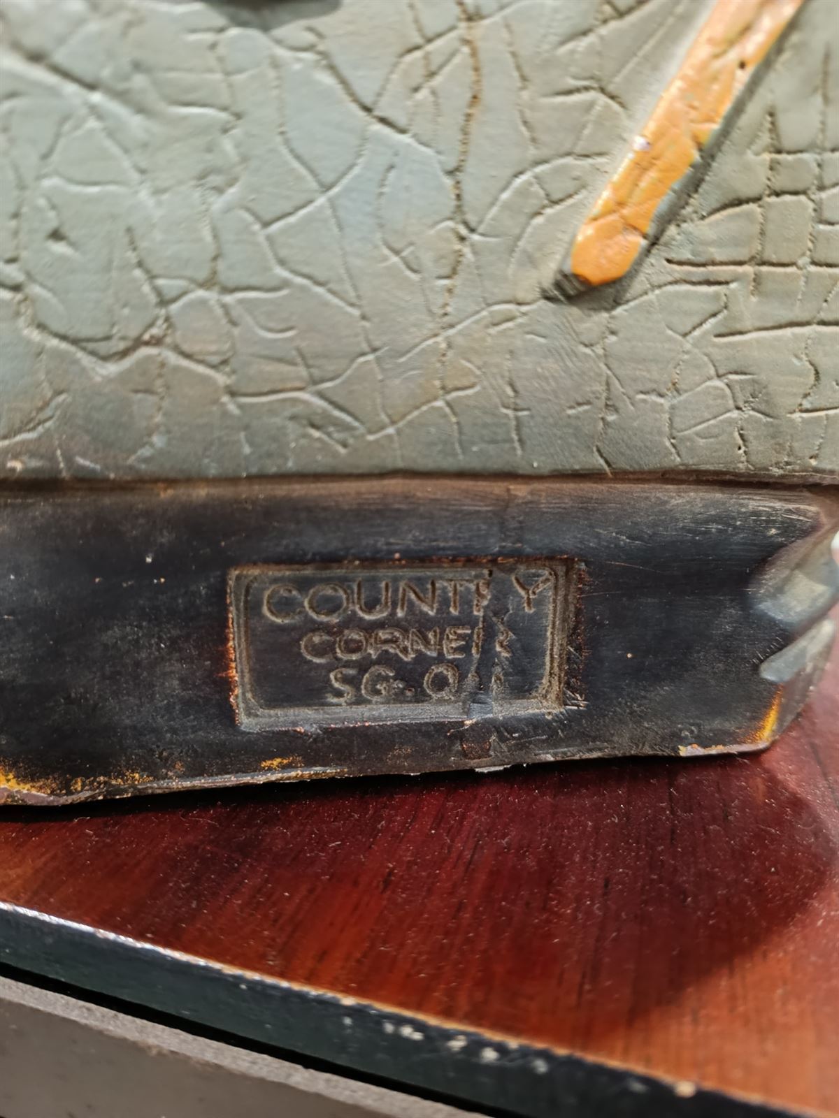 Figura escultura botones Country Corner - Imagen 9