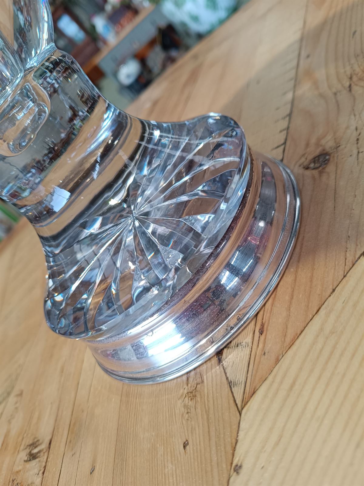 Gran bombonera de cristal y plata - Imagen 3