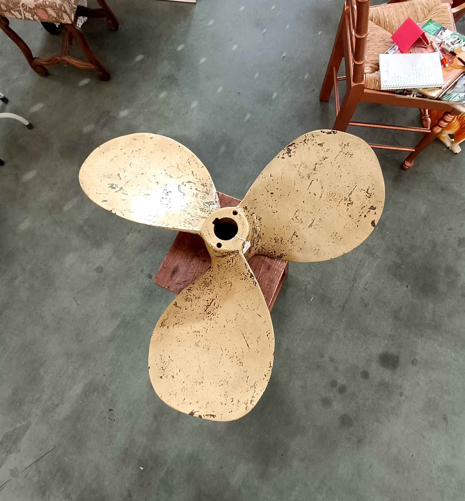 Hélice antigua de barco - Imagen 1