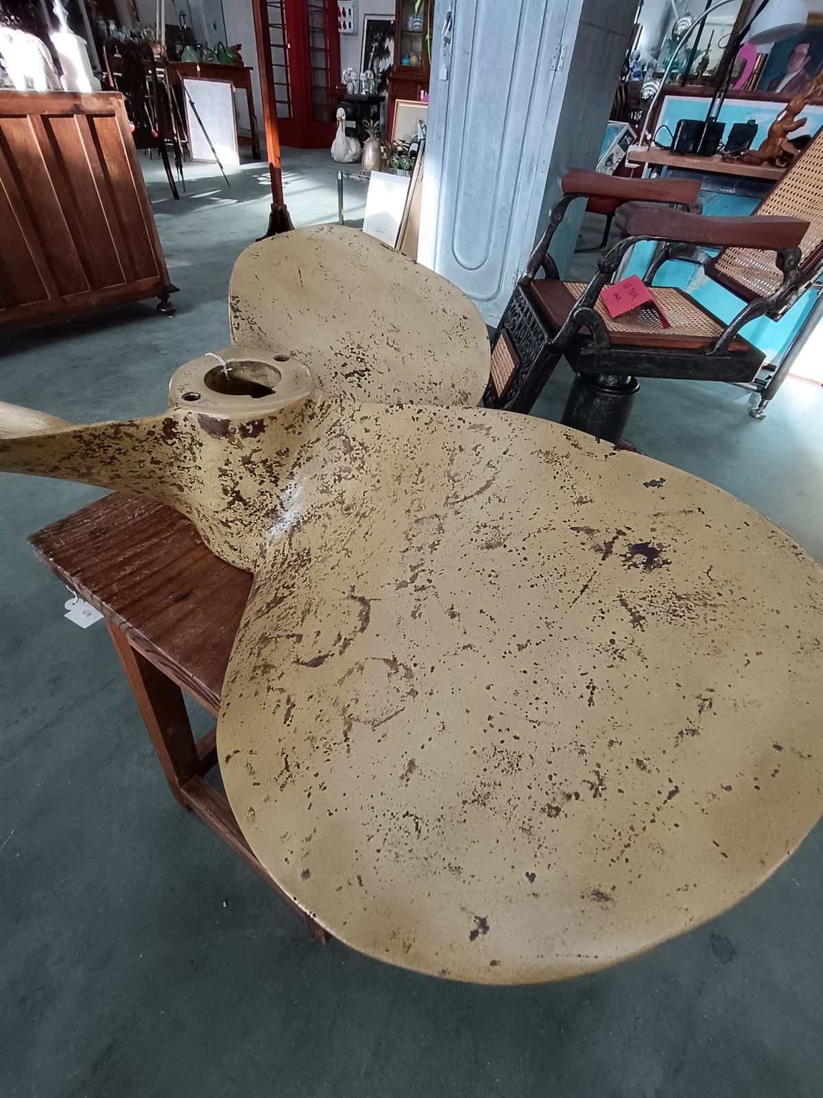 Hélice antigua de barco - Imagen 4