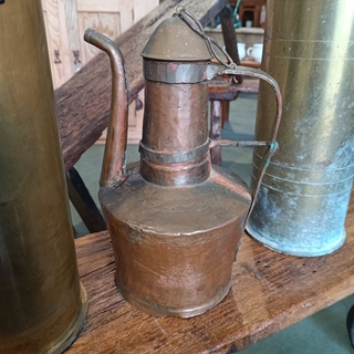 Jarra aceitera antigua de cobre - Imagen 1