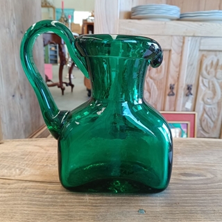 Jarra verde vidrio cristal soplado - Imagen 1