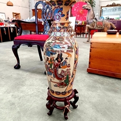 Jarrón japonés de cerámica - Imagen 1