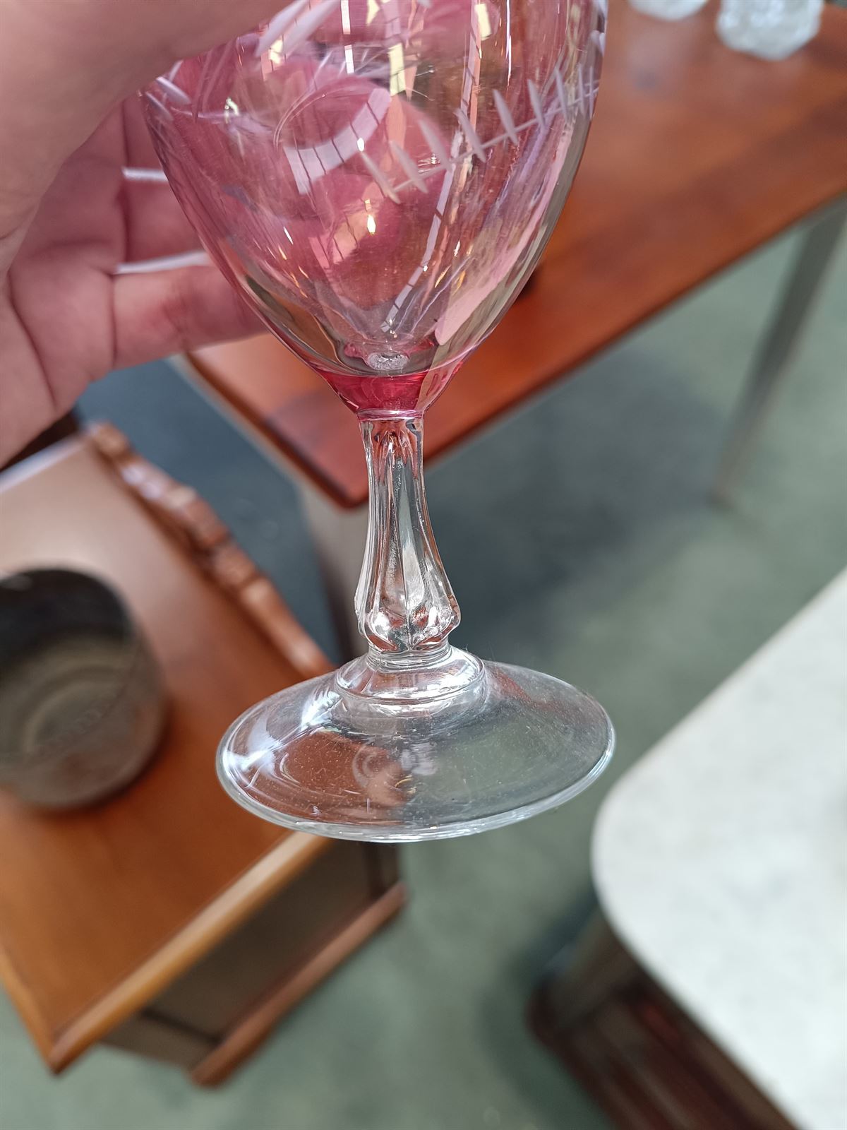 Juego copas rosas de cristal tallado - Imagen 4