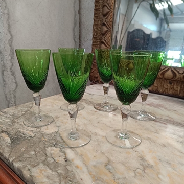 Juego de copas verdes años 70 - Imagen 1