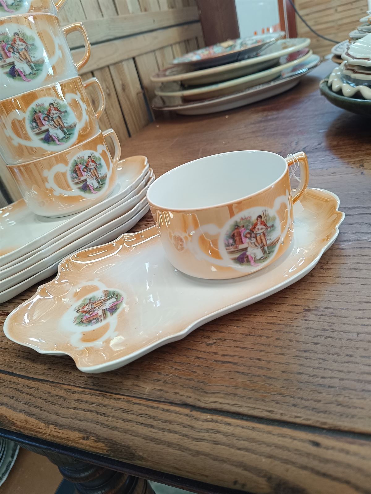 Juego de tazas con bandeja porcelana - Imagen 3