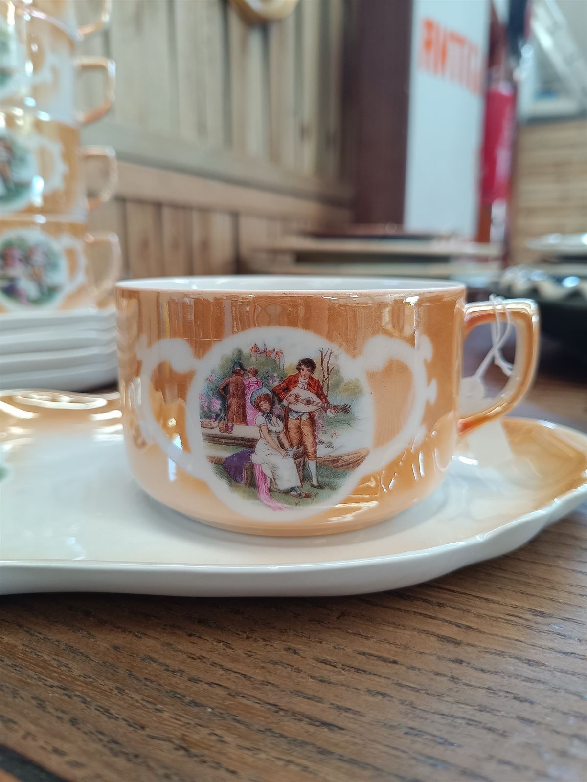 Juego de tazas con bandeja porcelana - Imagen 4