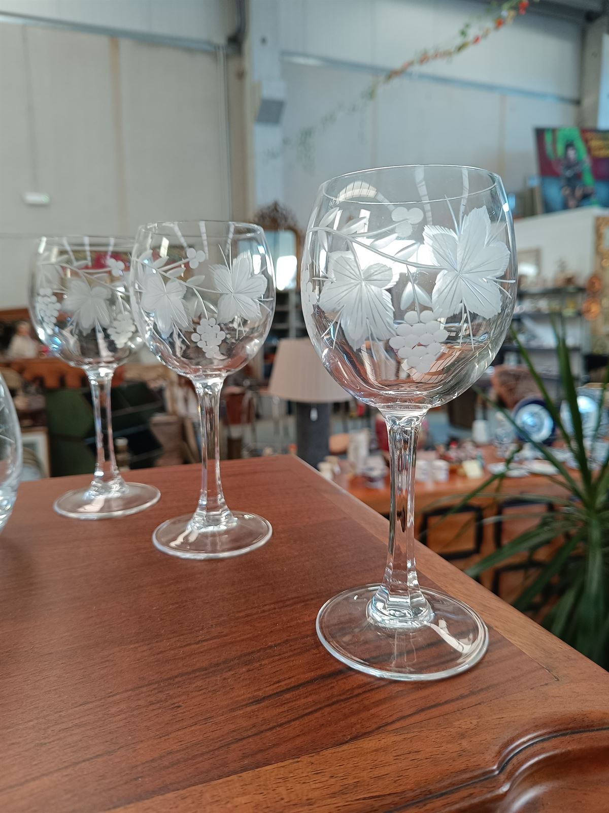 Juego para vino de cristal tallado y plata - Imagen 3