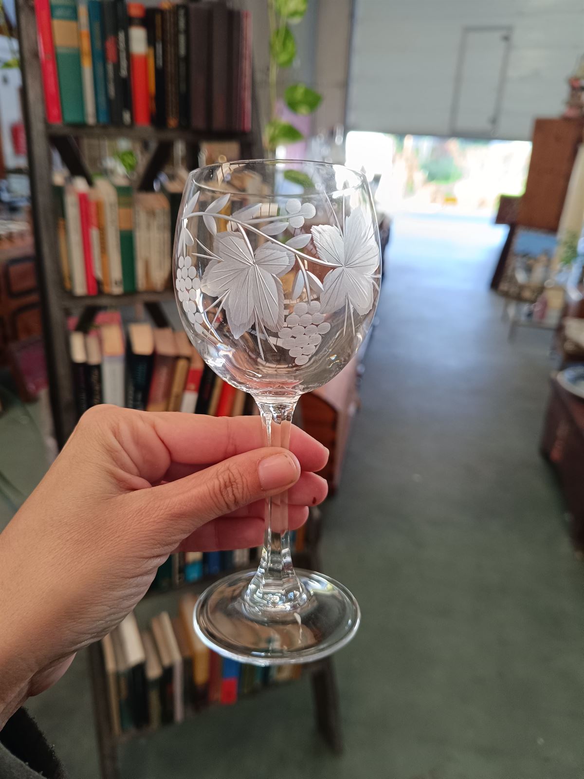Juego para vino de cristal tallado y plata - Imagen 4