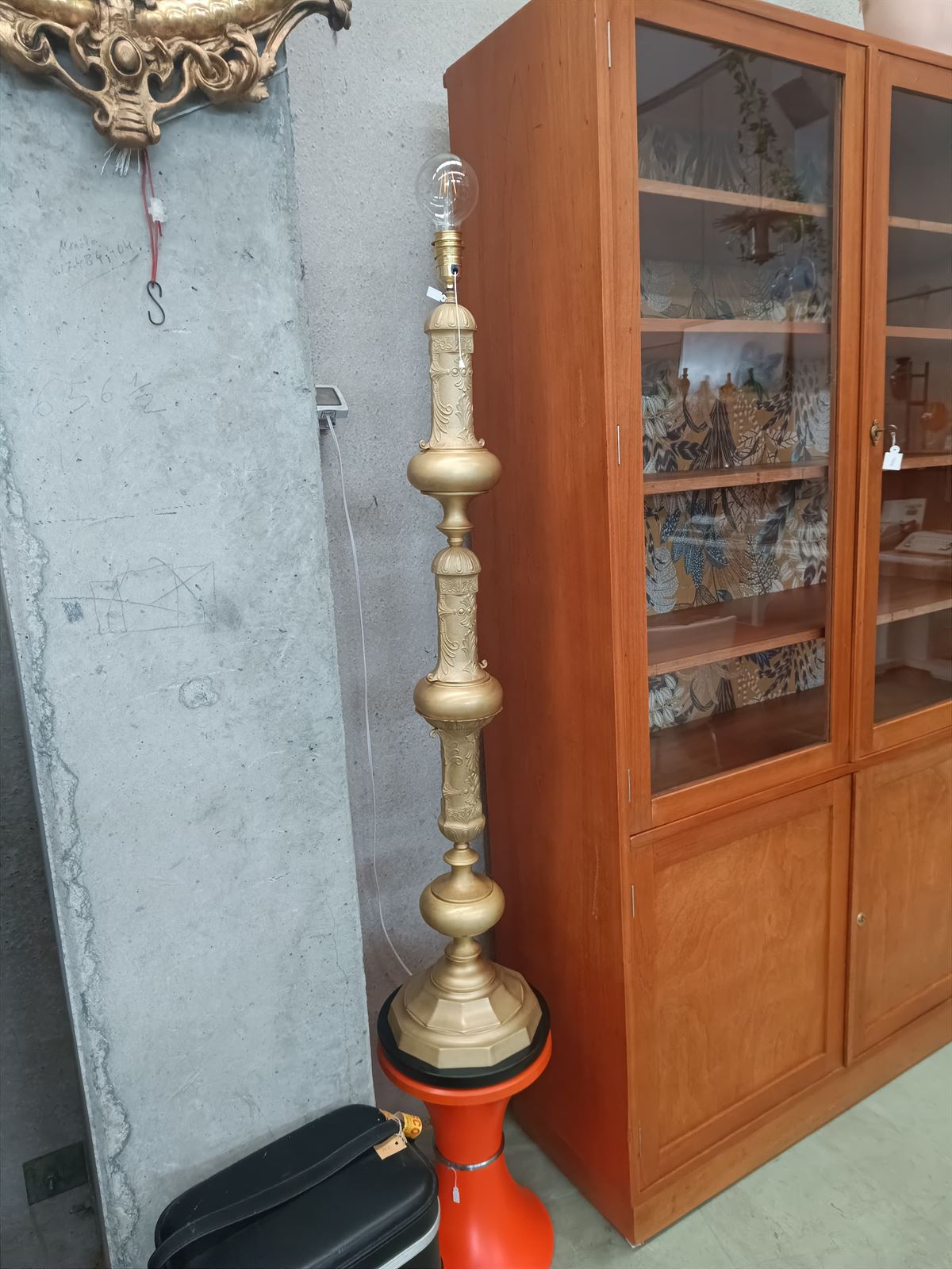 Lámpara de pié estilo francés - Imagen 5