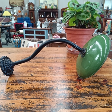 Lámpara industrial antigua - Imagen 1