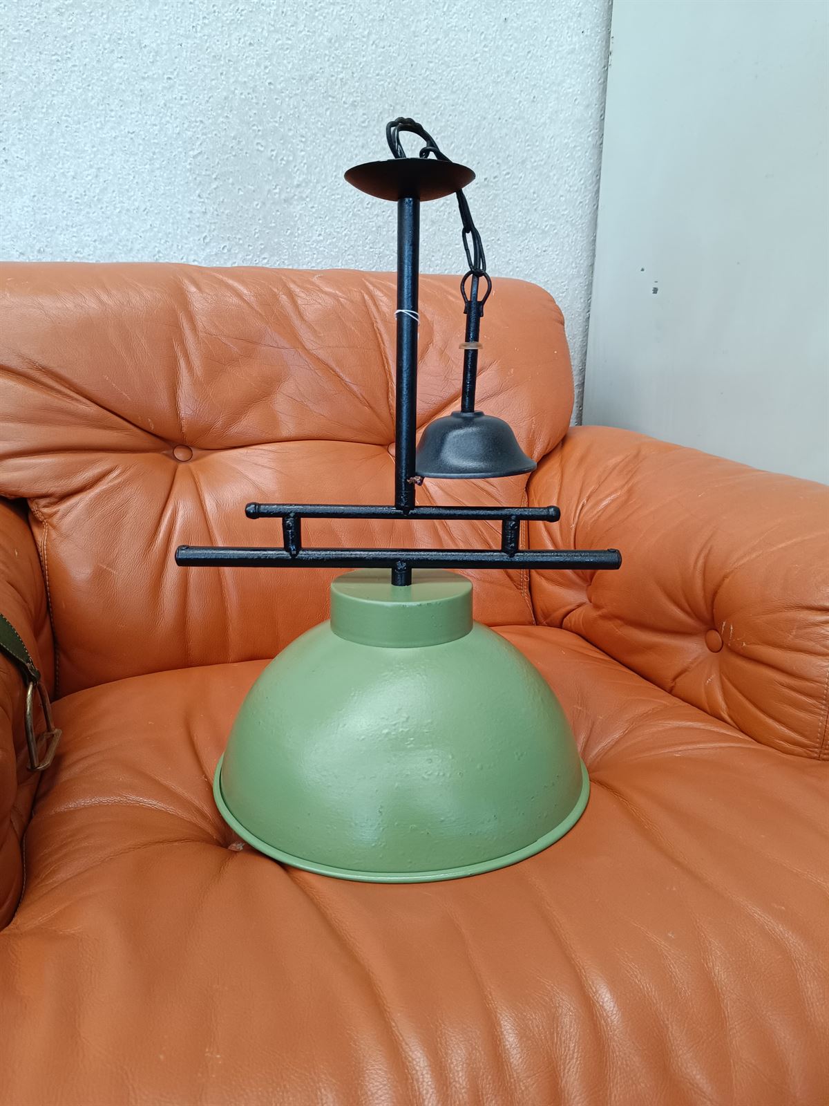 Lámpara verde industrial - Imagen 1