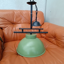 Lámpara verde industrial - Imagen 1