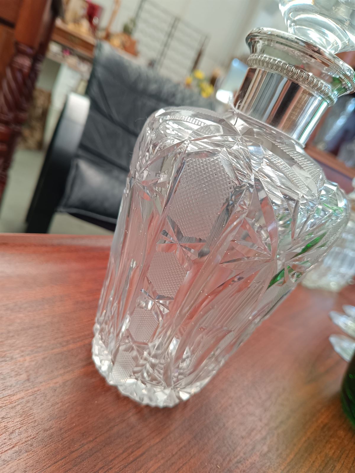 Licorera botella de cristal tallado y plata - Imagen 5