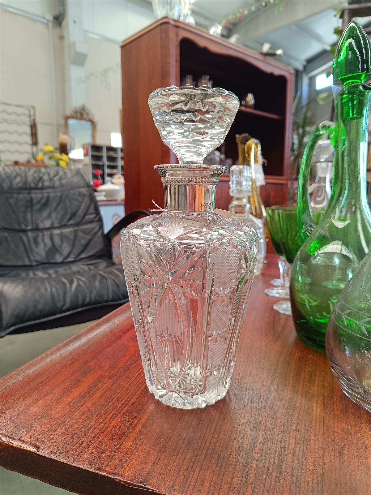 Licorera botella de cristal tallado y plata - Imagen 10