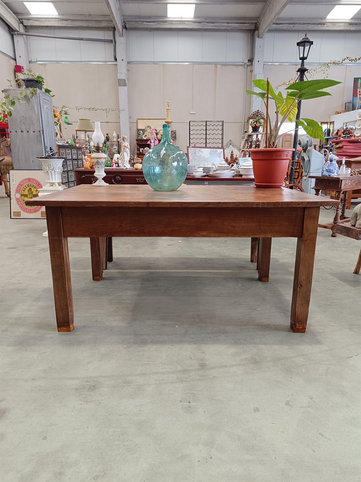 Mesa antigua rustica de madera de castaño - Imagen 3