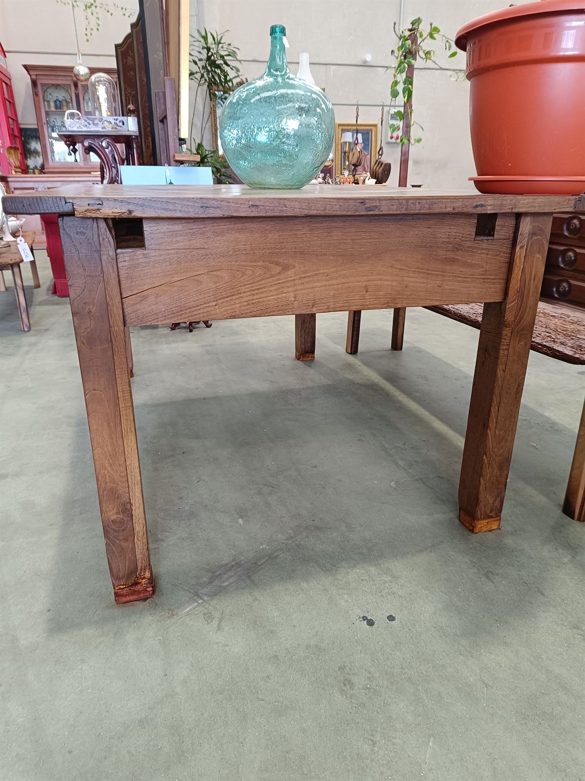 Mesa antigua rustica de madera de castaño - Imagen 4