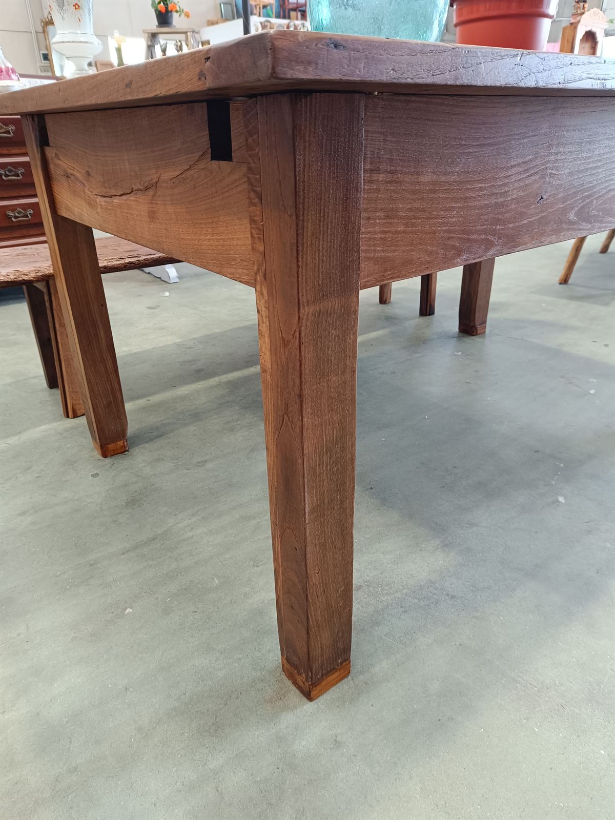 Mesa antigua rustica de madera de castaño - Imagen 5